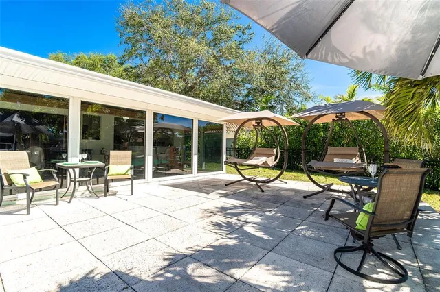$1,595,000 | 1648 Shelburne Lane, Sarasota, FL 34231