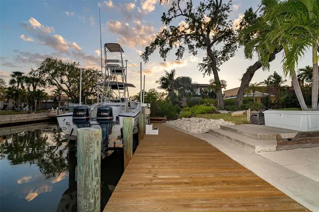 $1,595,000 | 1648 Shelburne Lane, Sarasota, FL 34231