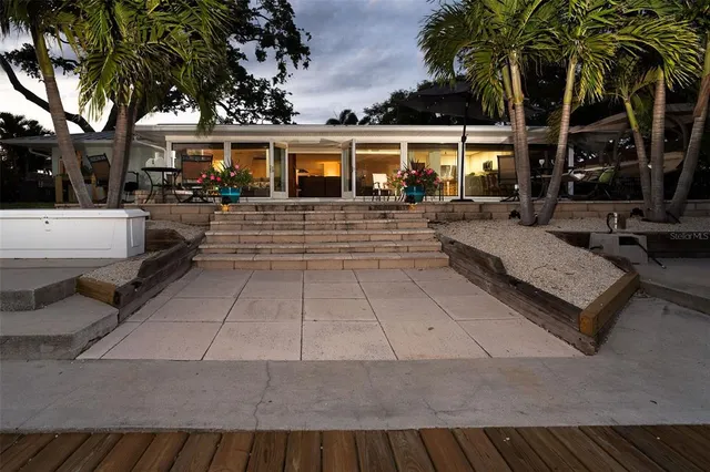 $1,595,000 | 1648 Shelburne Lane, Sarasota, FL 34231