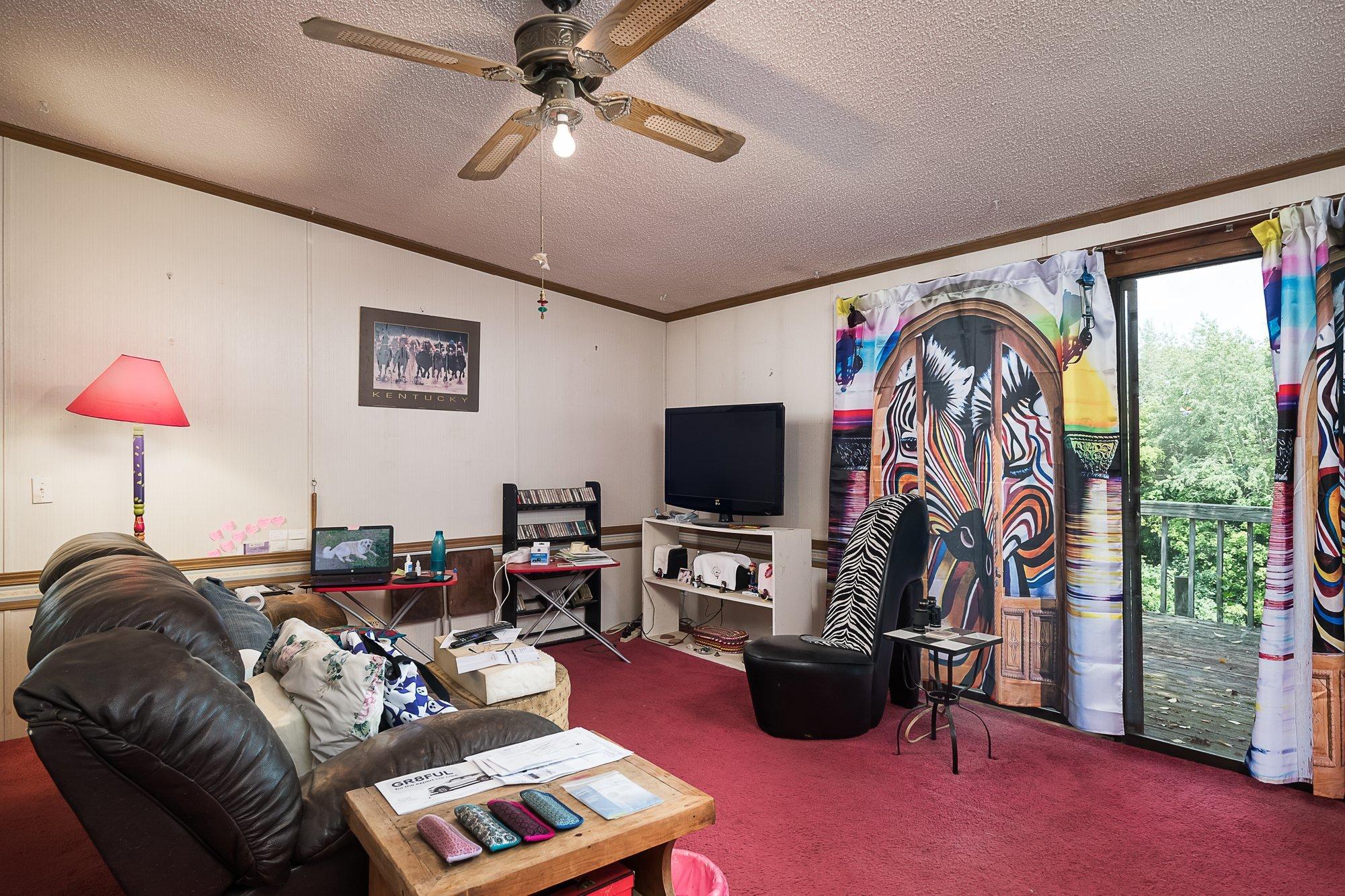 6161 Ashgrove Road Nicholasville, KY 40356 - Photo 9 of 31 005-6161_ashgrove_rd_8_3_21-highrez.jpg-