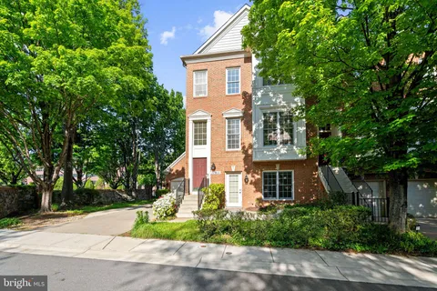 $939,000 | 11911 Kings Bridge Way, Unit 54, Rockville, MD 20852