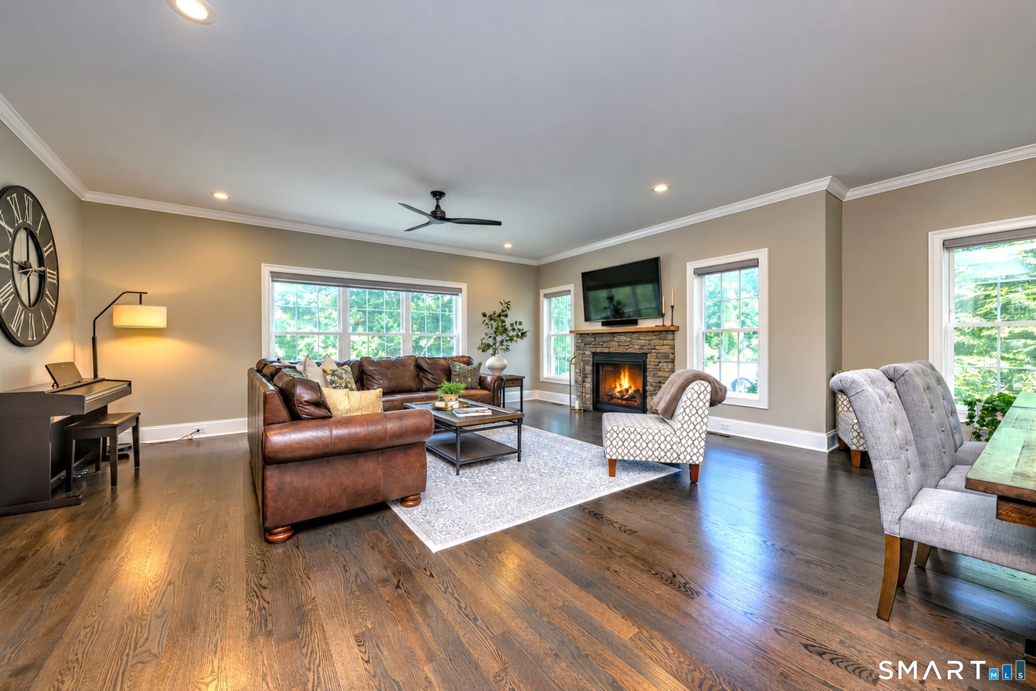 184 Wells View Road, Unit 184 Shelton, CT 06484 - Photo 3 of 40 Living room with gas fireplace