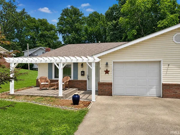 $169,500 | 2 Woodmere Drive, Washington, IN 47501