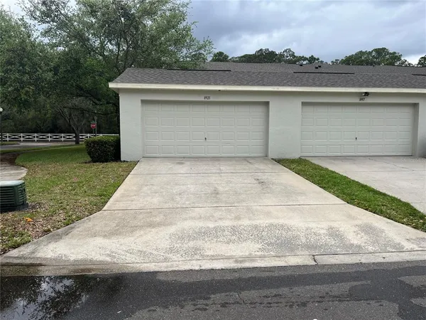 $2,350 | 8921 Newmarket Drive, Windermere, FL 34786