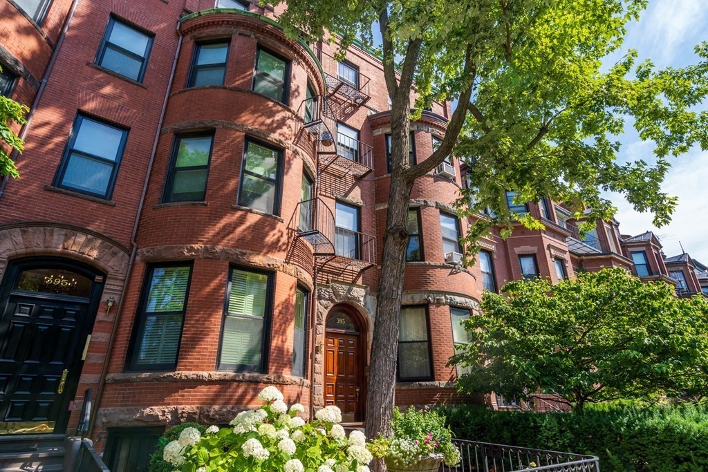 393 Marlborough Street, Unit 1, Boston, MA 02115 Compass