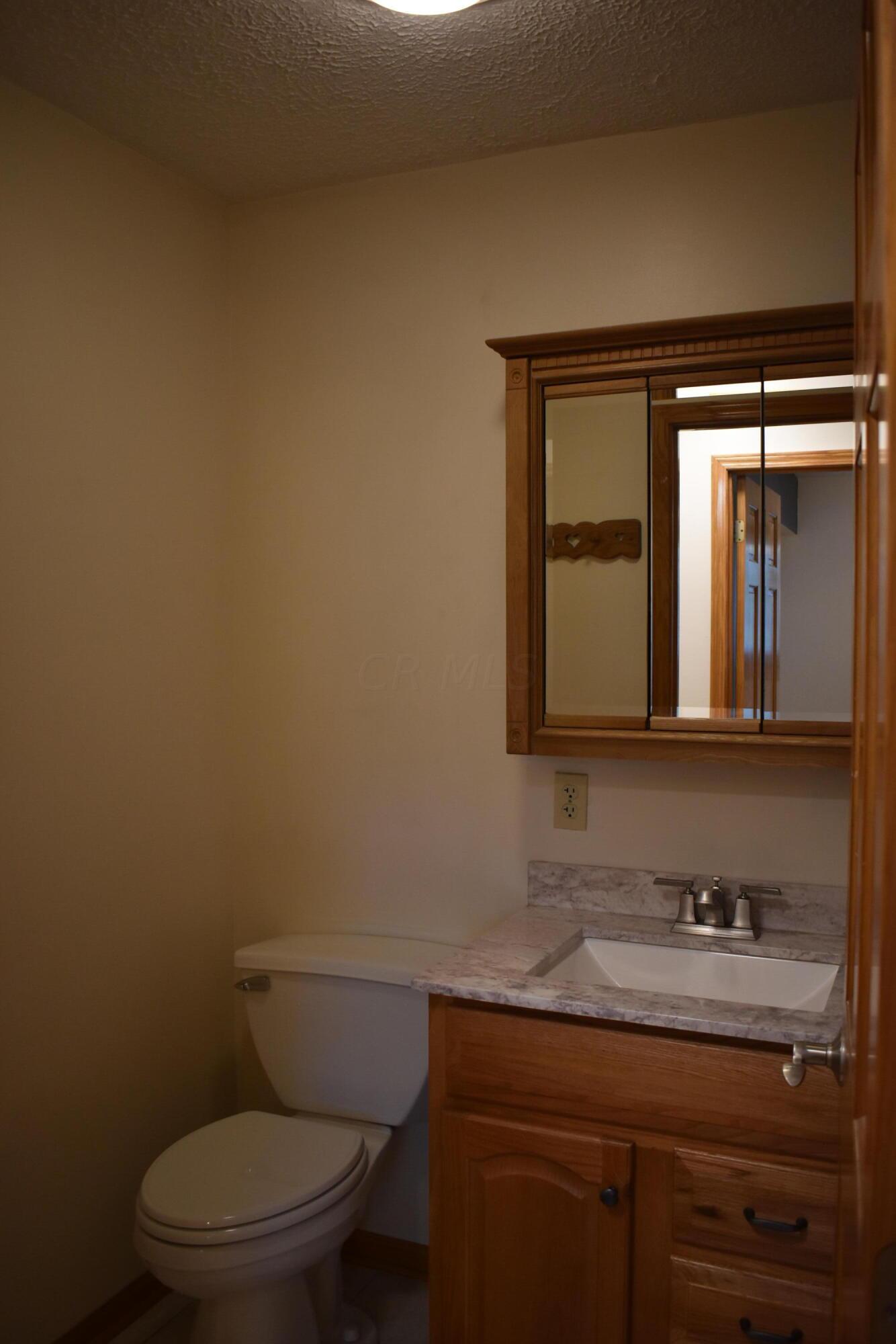 3936 Ivorton Road West Columbus, OH 43207 - Photo 12 of 30 Gallery Image 12