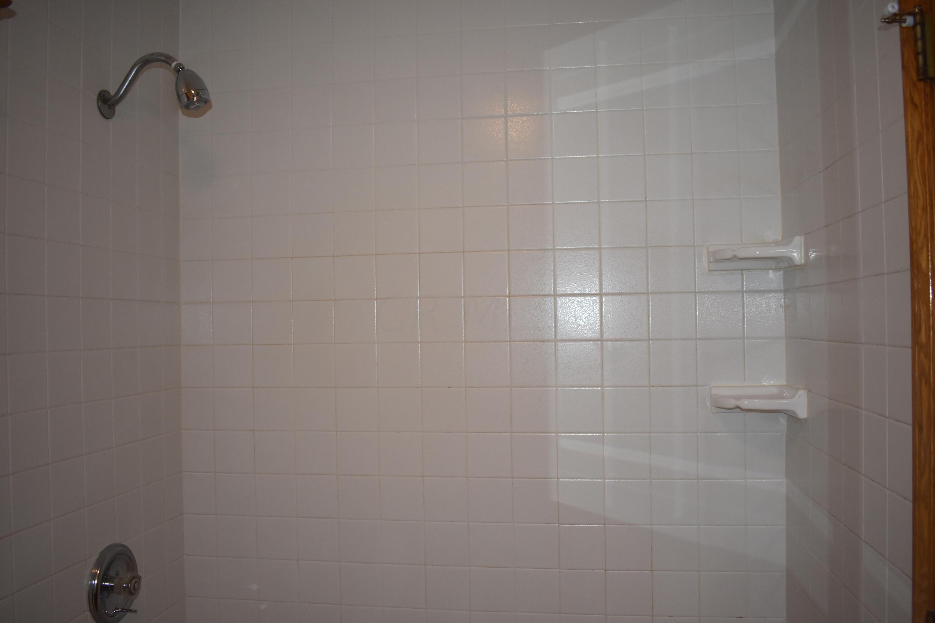 3936 Ivorton Road West Columbus, OH 43207 - Photo 13 of 30 Gallery Image 13