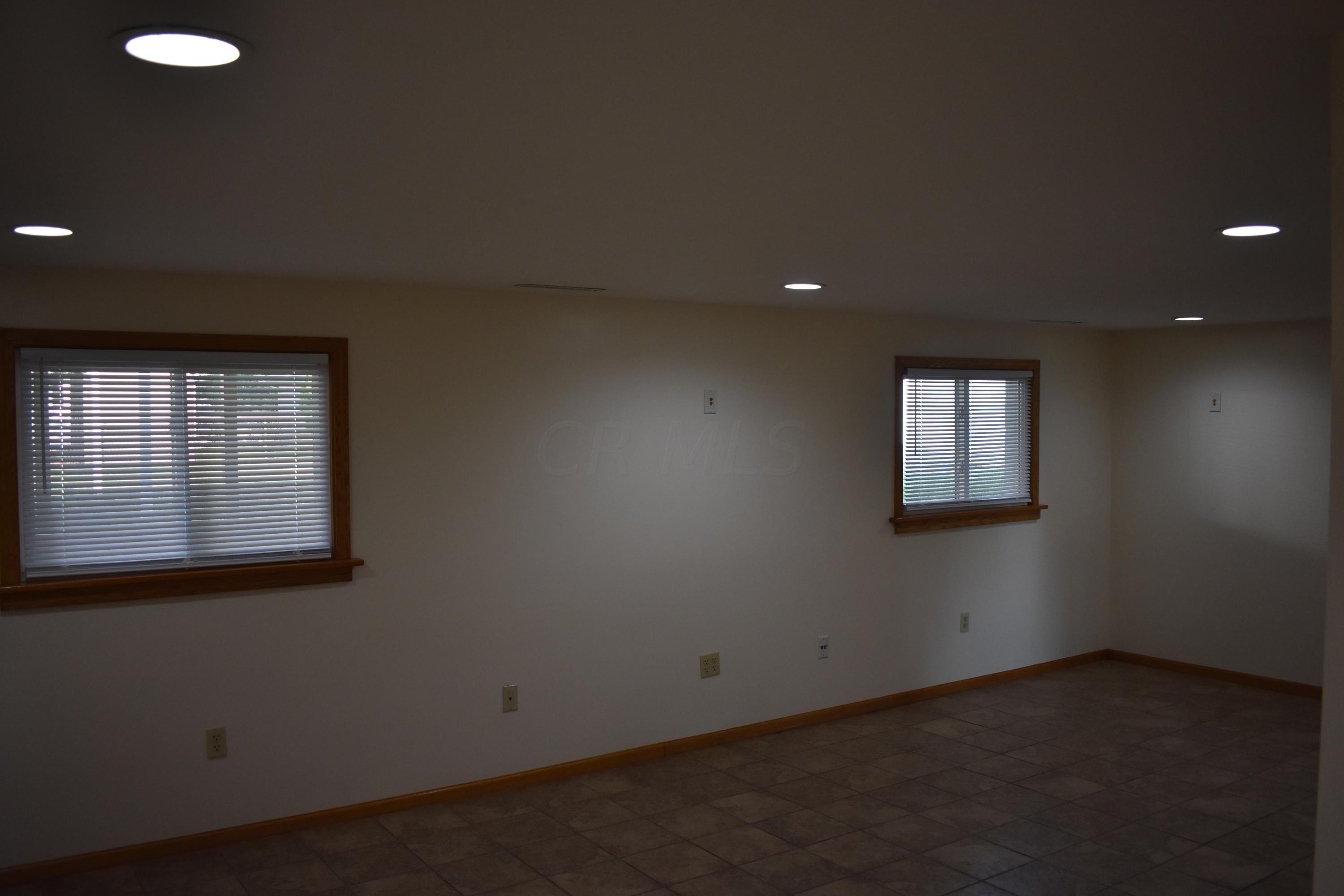 3936 Ivorton Road West Columbus, OH 43207 - Photo 21 of 30 Gallery Image 21