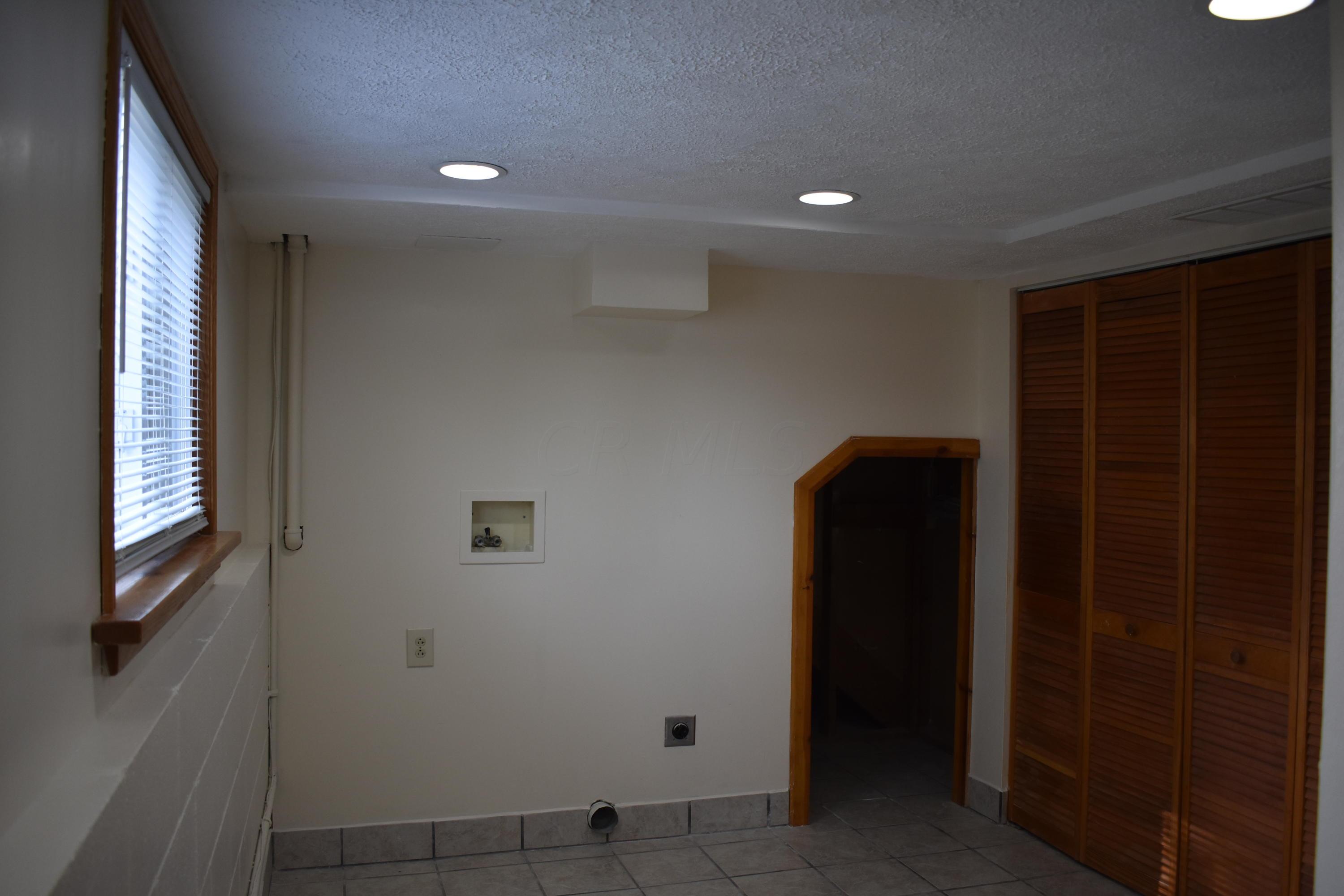 3936 Ivorton Road West Columbus, OH 43207 - Photo 26 of 30 Gallery Image 26
