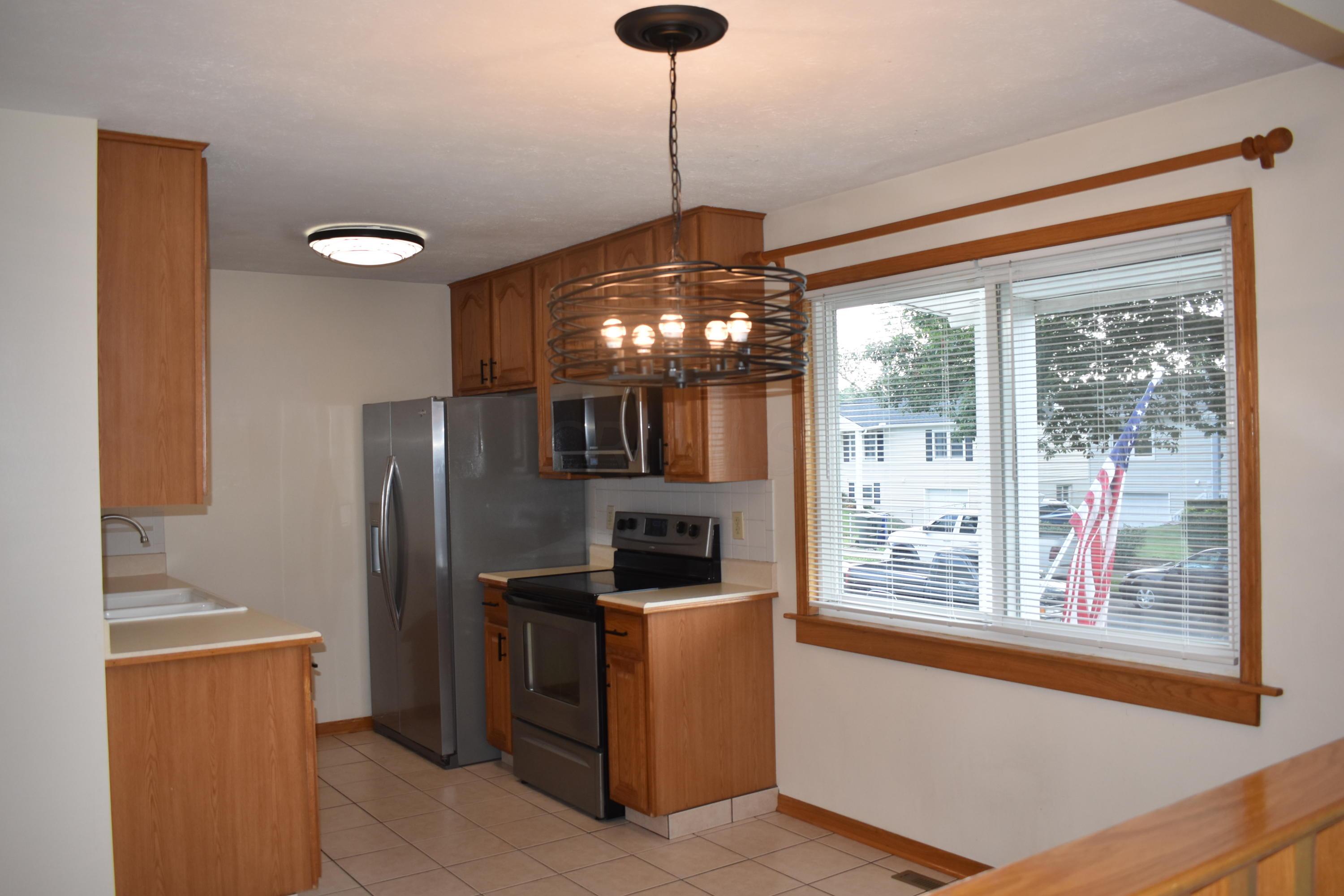 3936 Ivorton Road West Columbus, OH 43207 - Photo 4 of 30 Gallery Image 4