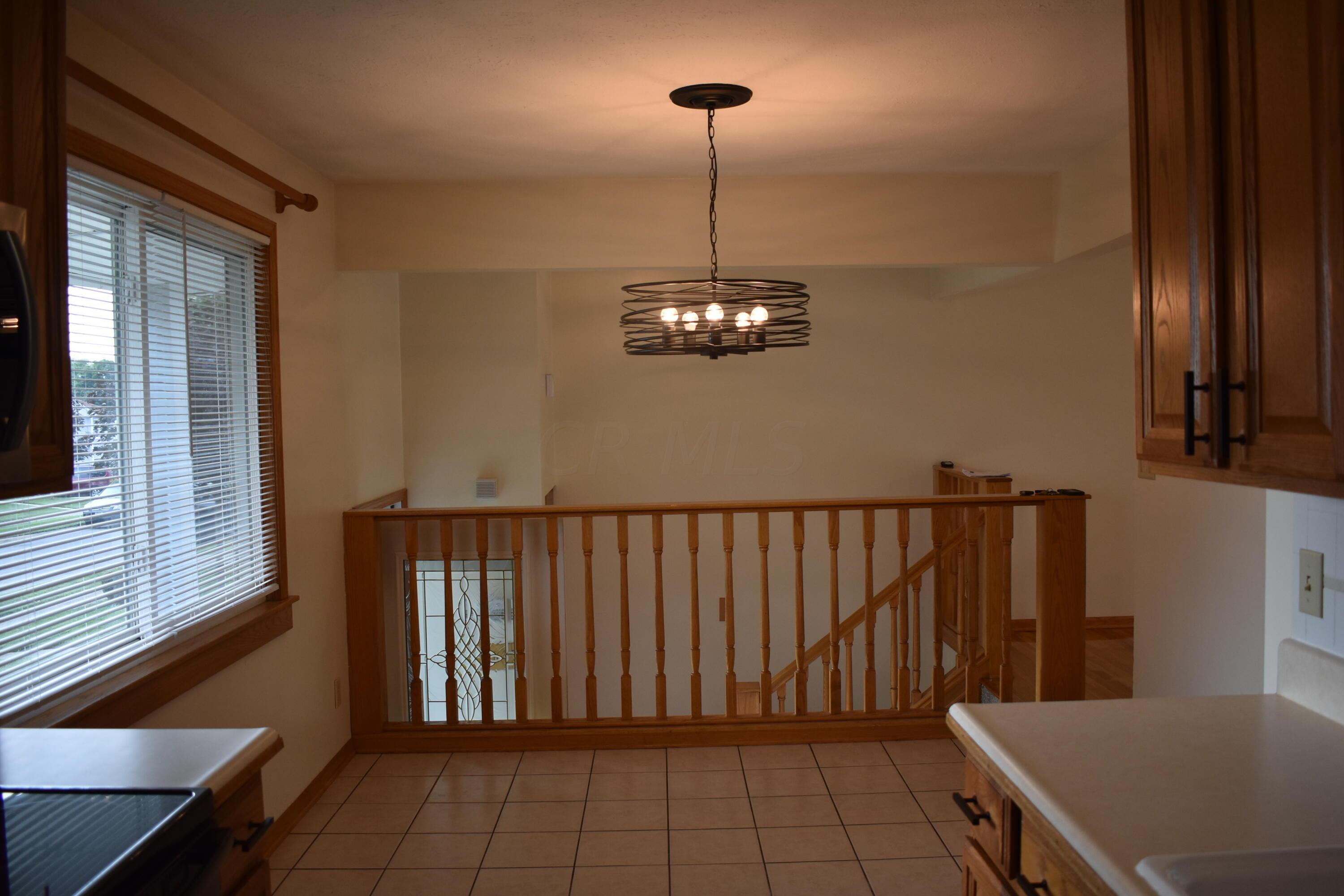 3936 Ivorton Road West Columbus, OH 43207 - Photo 6 of 30 Gallery Image 6