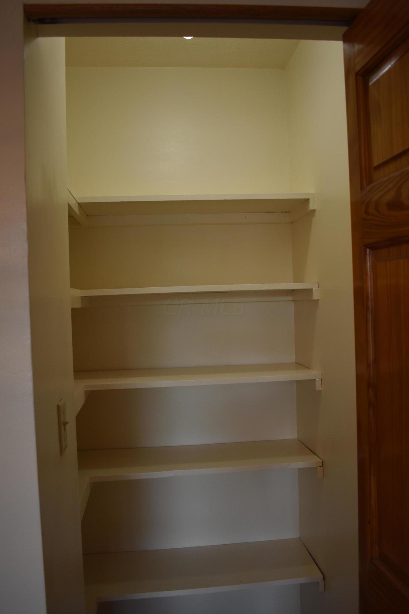 3936 Ivorton Road West Columbus, OH 43207 - Photo 7 of 30 Gallery Image 7