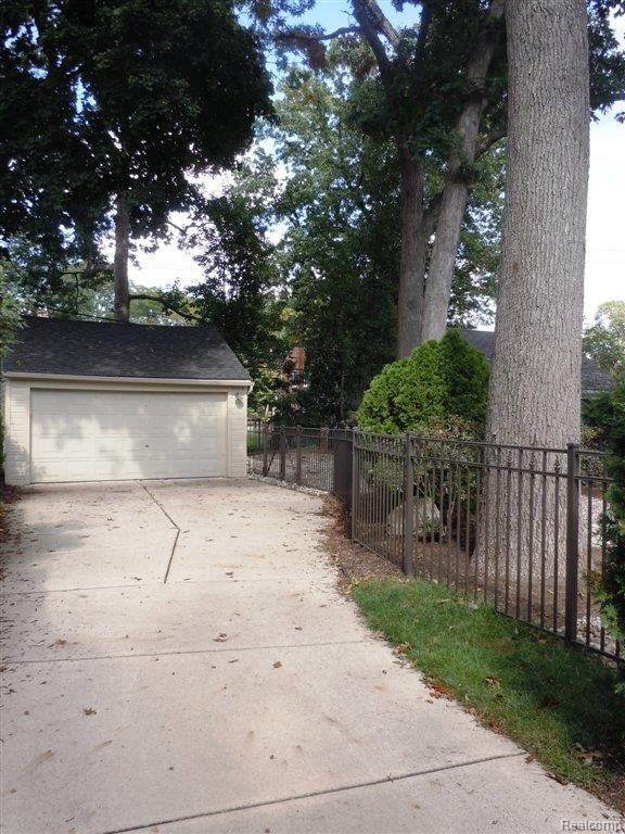 30 Norwich Road Pleasant Ridge, MI 48069 - Photo 34 of 34 DSCN4453.JPG