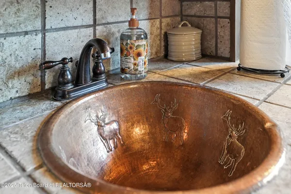 $3,300,000 | 3 Forest Trail, Boulder, WY 82923