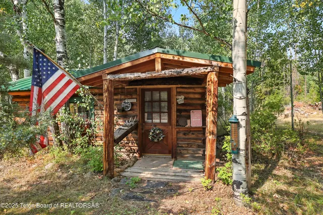 $3,300,000 | 3 Forest Trail, Boulder, WY 82923