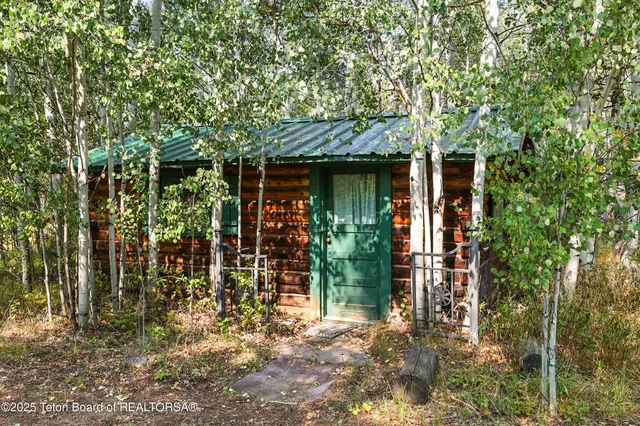 $3,300,000 | 3 Forest Trail, Boulder, WY 82923