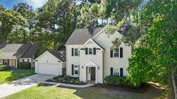 $385,000 | 100 Raith Road, Summerville, SC 29485