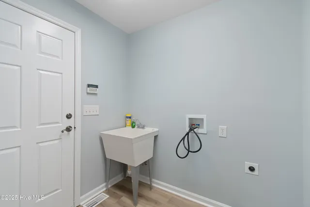 $679,900 | 622 Oyster Bay Drive, Sunset Beach, NC 28468