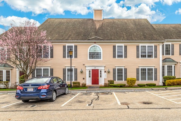 36 Cambridge Road, Unit 7 Woburn, MA 01801 - Photo 1 of 25 Gallery Image 1