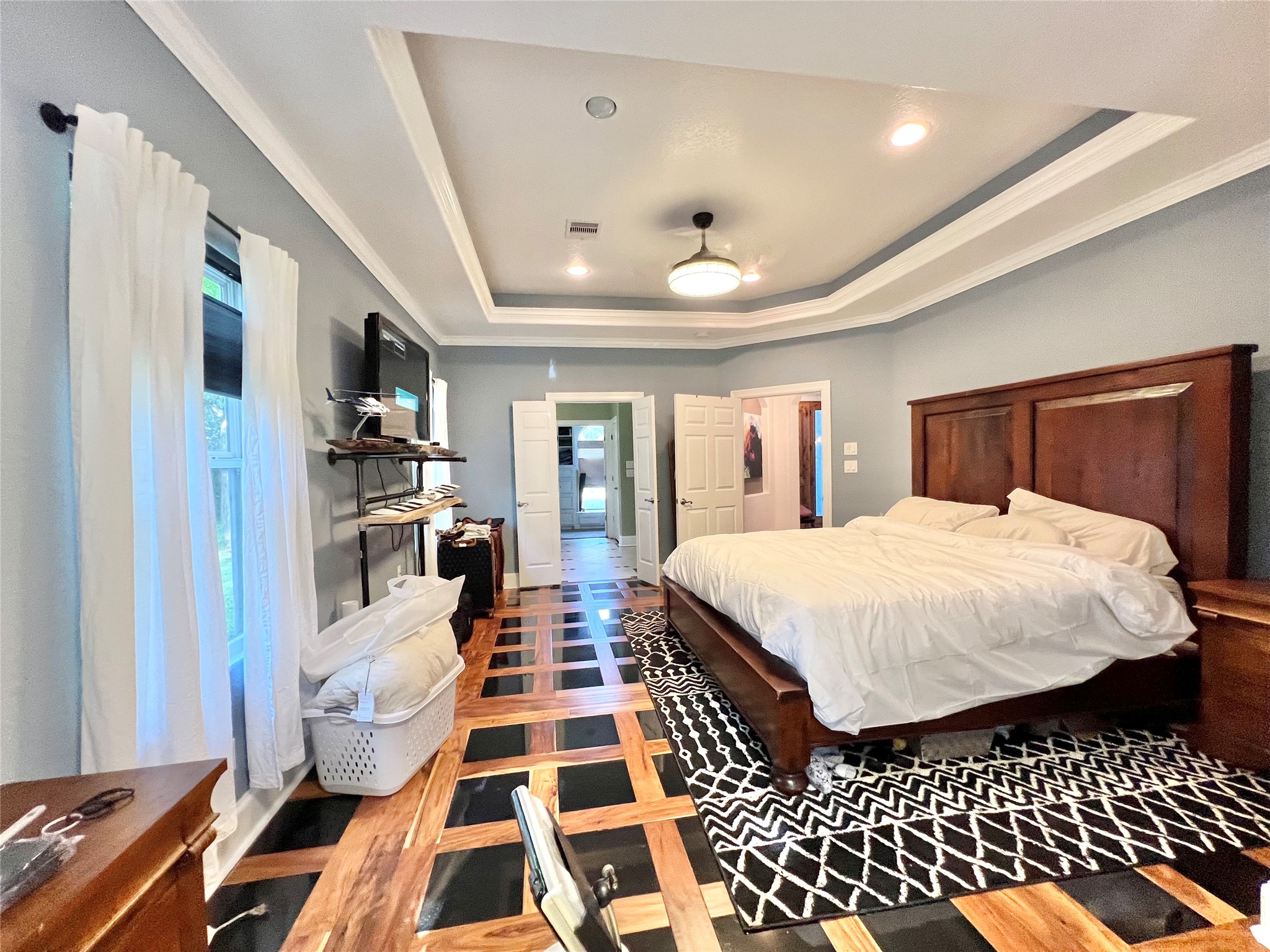 6714 Jay Road Hitchcock, TX 77563 - Photo 24 of 50 a bed room with a bed and a window