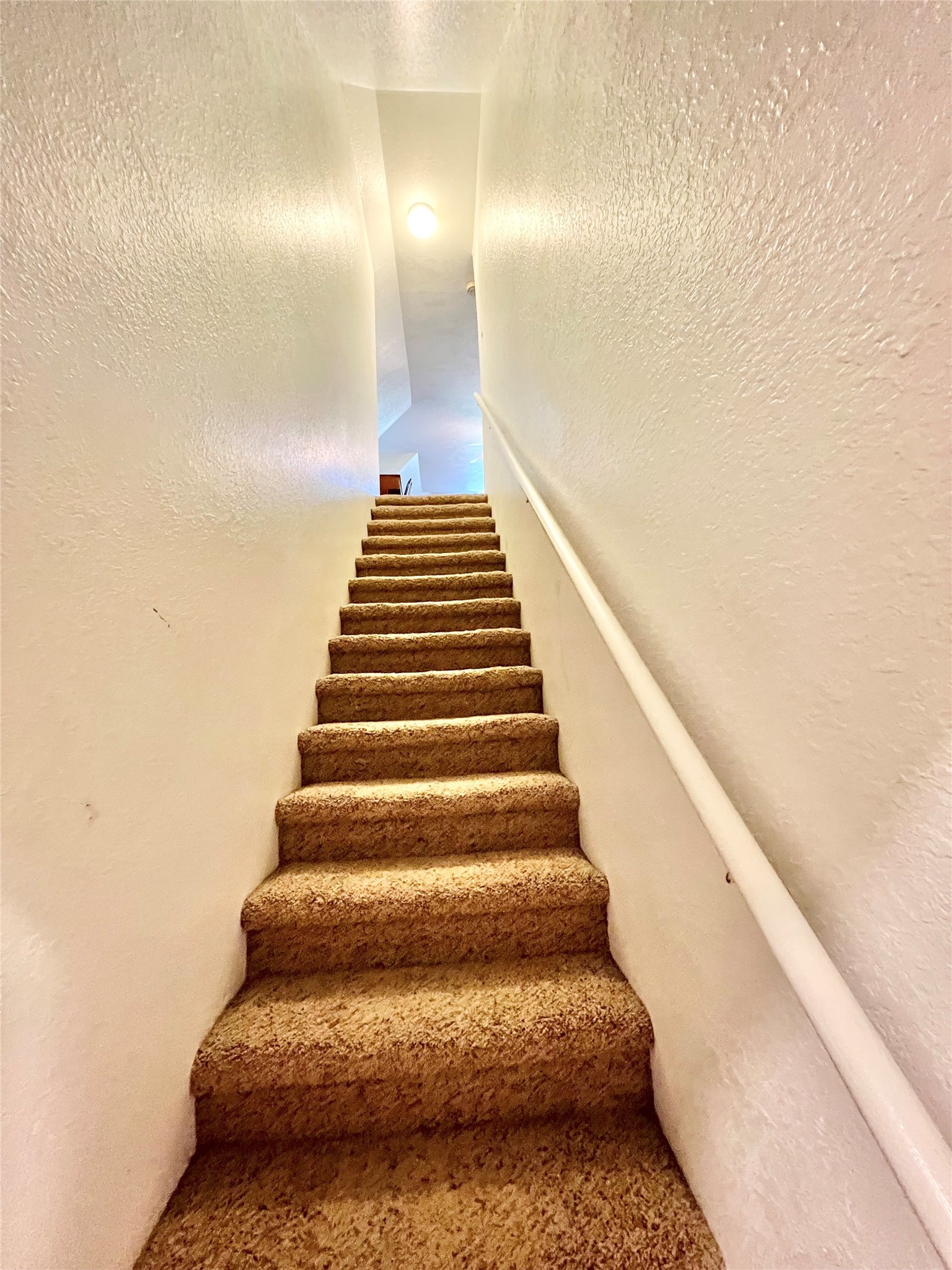 6714 Jay Road Hitchcock, TX 77563 - Photo 39 of 50 a view of entryway