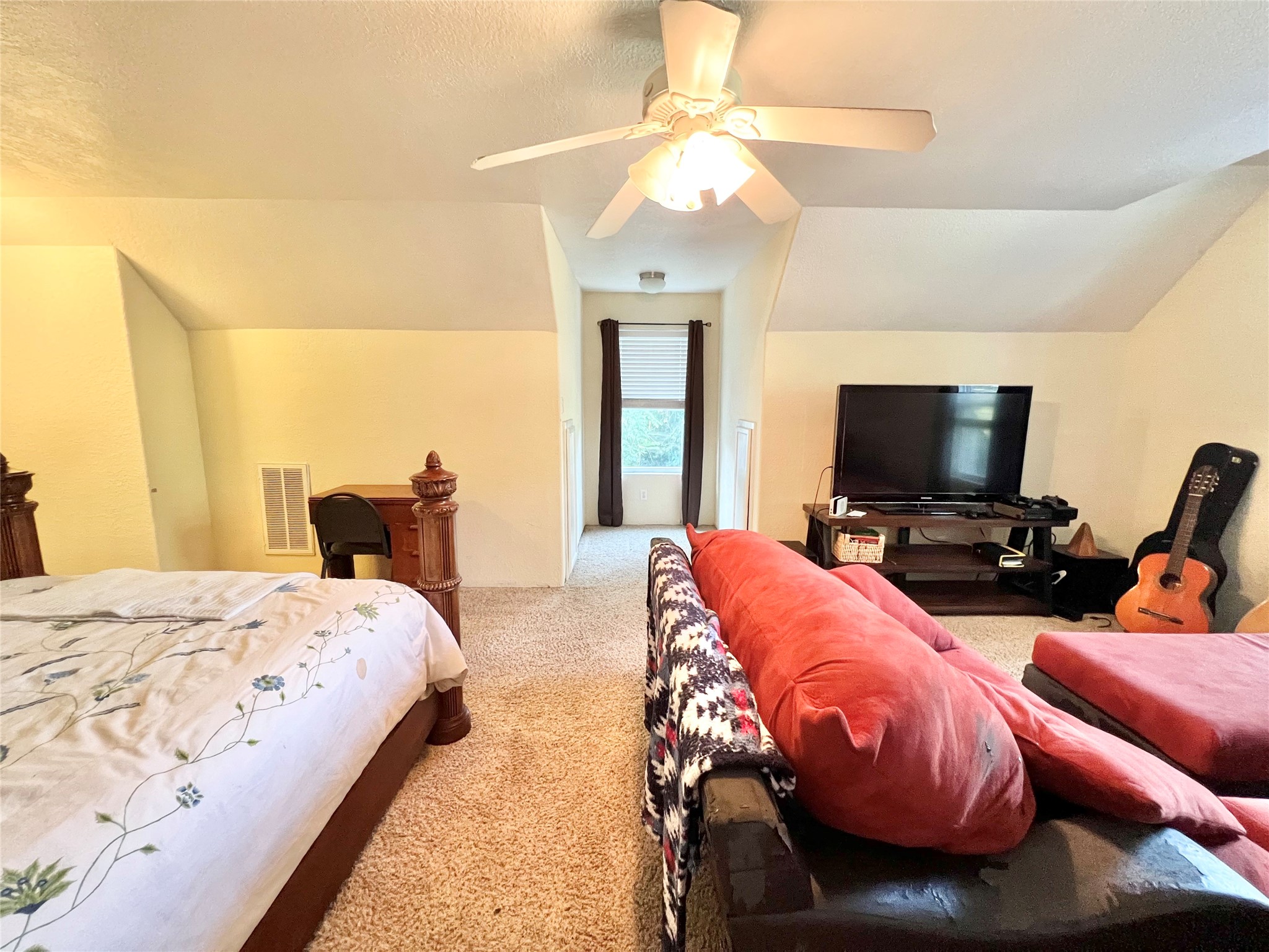 6714 Jay Road Hitchcock, TX 77563 - Photo 41 of 50 a bedroom with bed and a flat screen tv