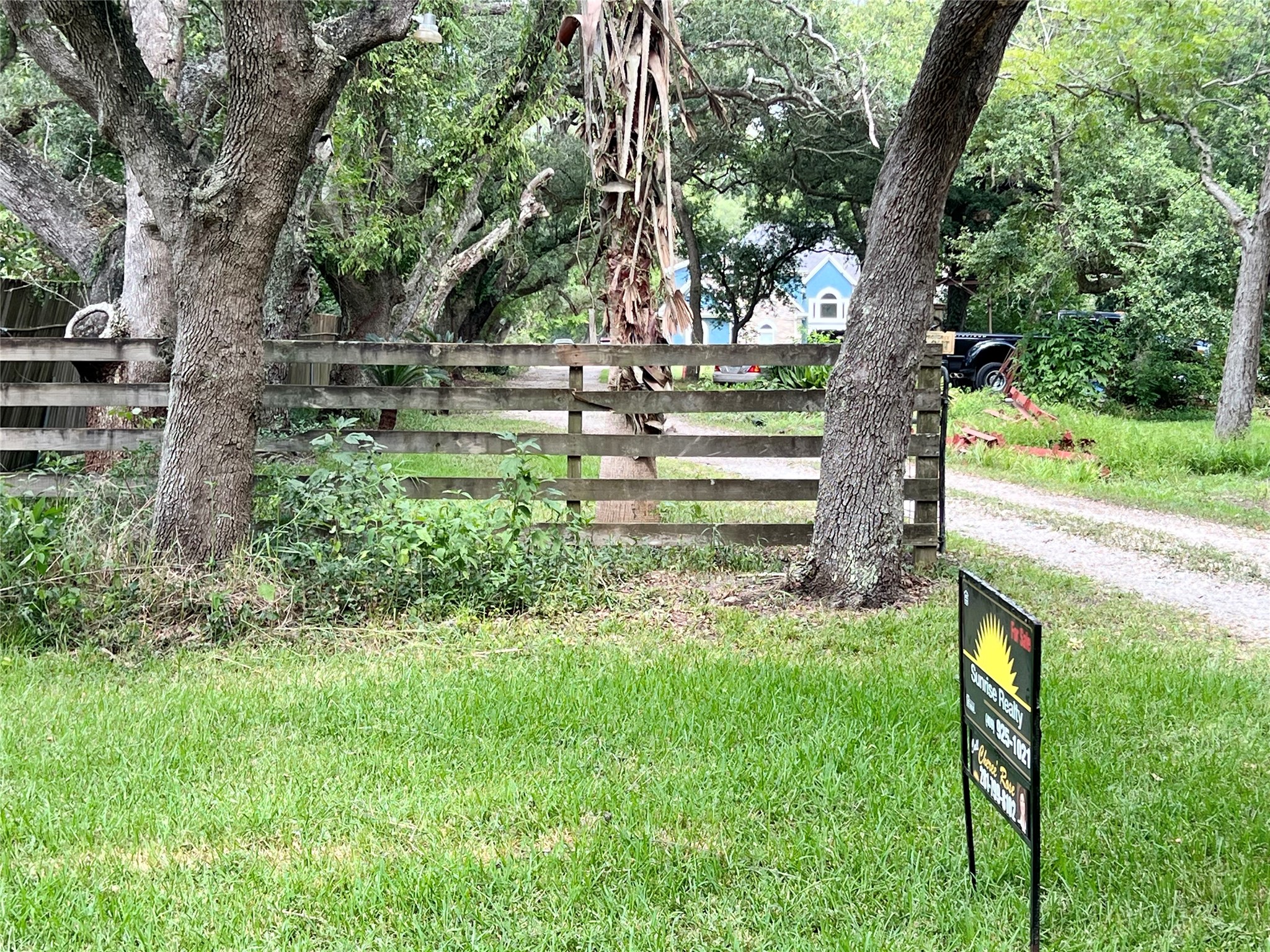 6714 Jay Road Hitchcock, TX 77563 - Photo 50 of 50 a view of yard with green space