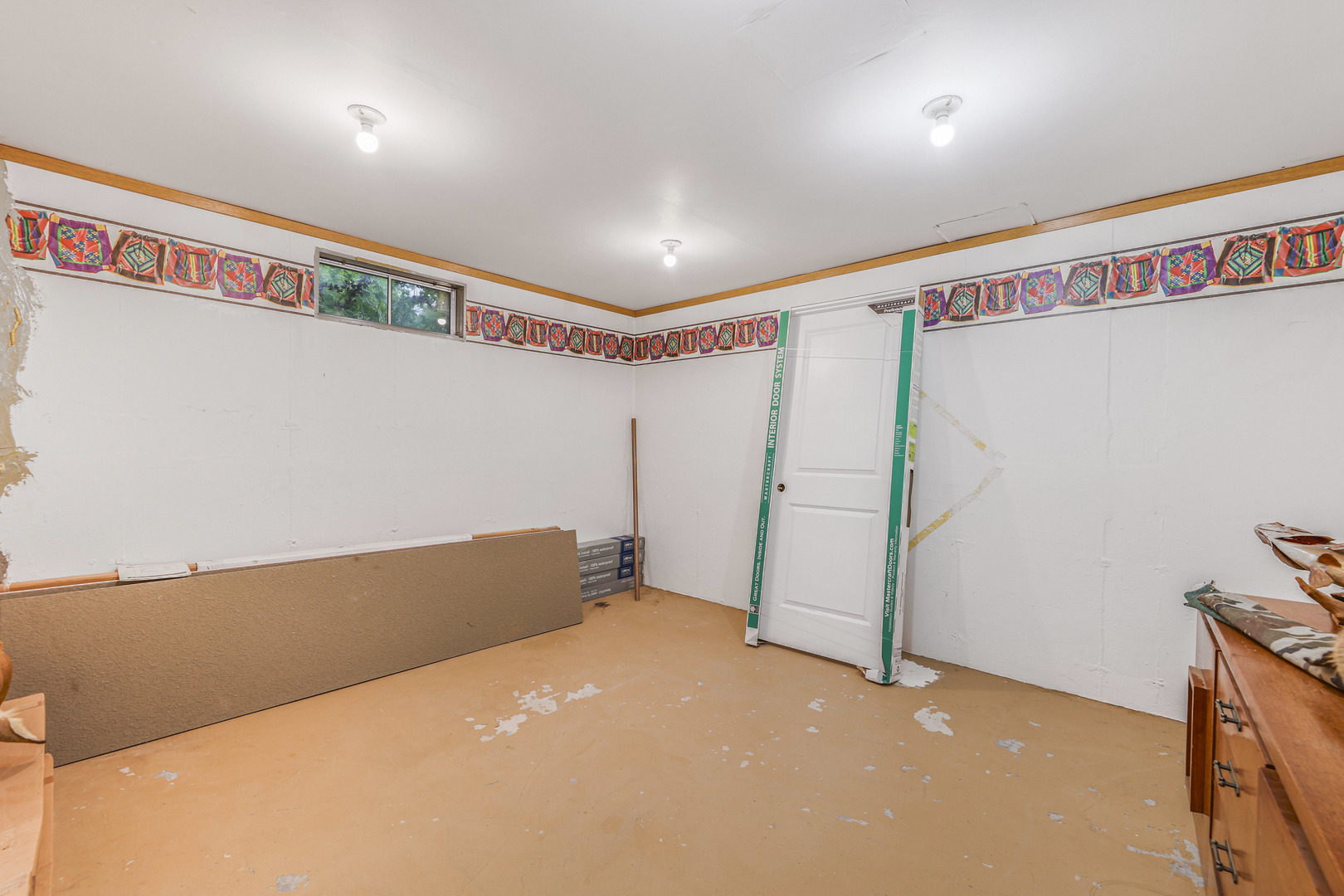 2433 East 2850th Road Marseilles, IL 61341 - Photo 16 of 20 a view of an empty room