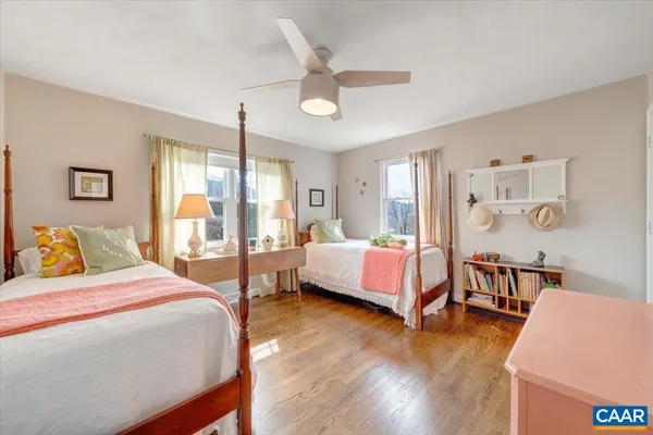 $330,000 | 1512 Glenwood Circle Southeast, Roanoke, VA 24014