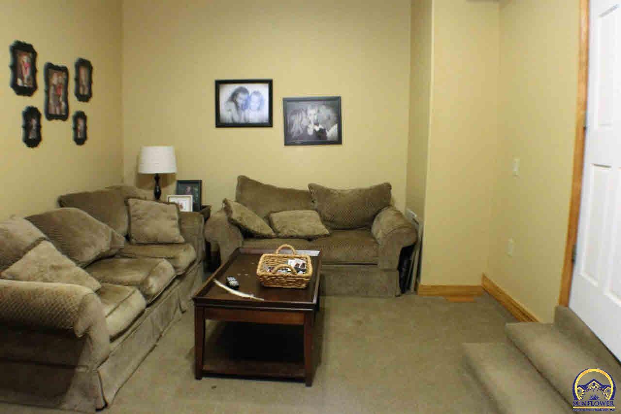 2620 X Road Council Grove, KS 66846 - Photo 23 of 49 Gallery Image 23