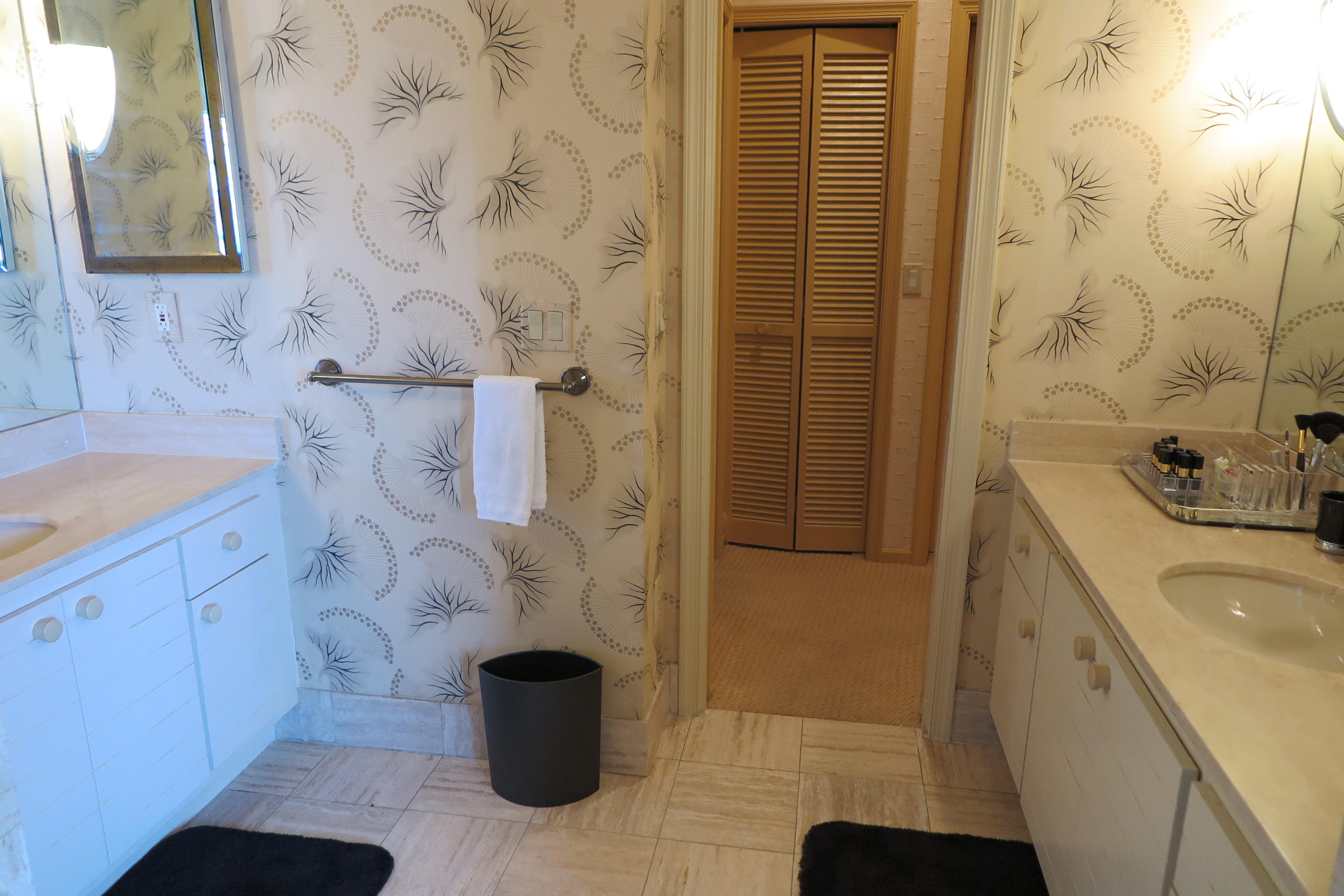 22528 Esplanada Circle Boca Raton, FL 33433 - Photo 16 of 33 Master Bathroom