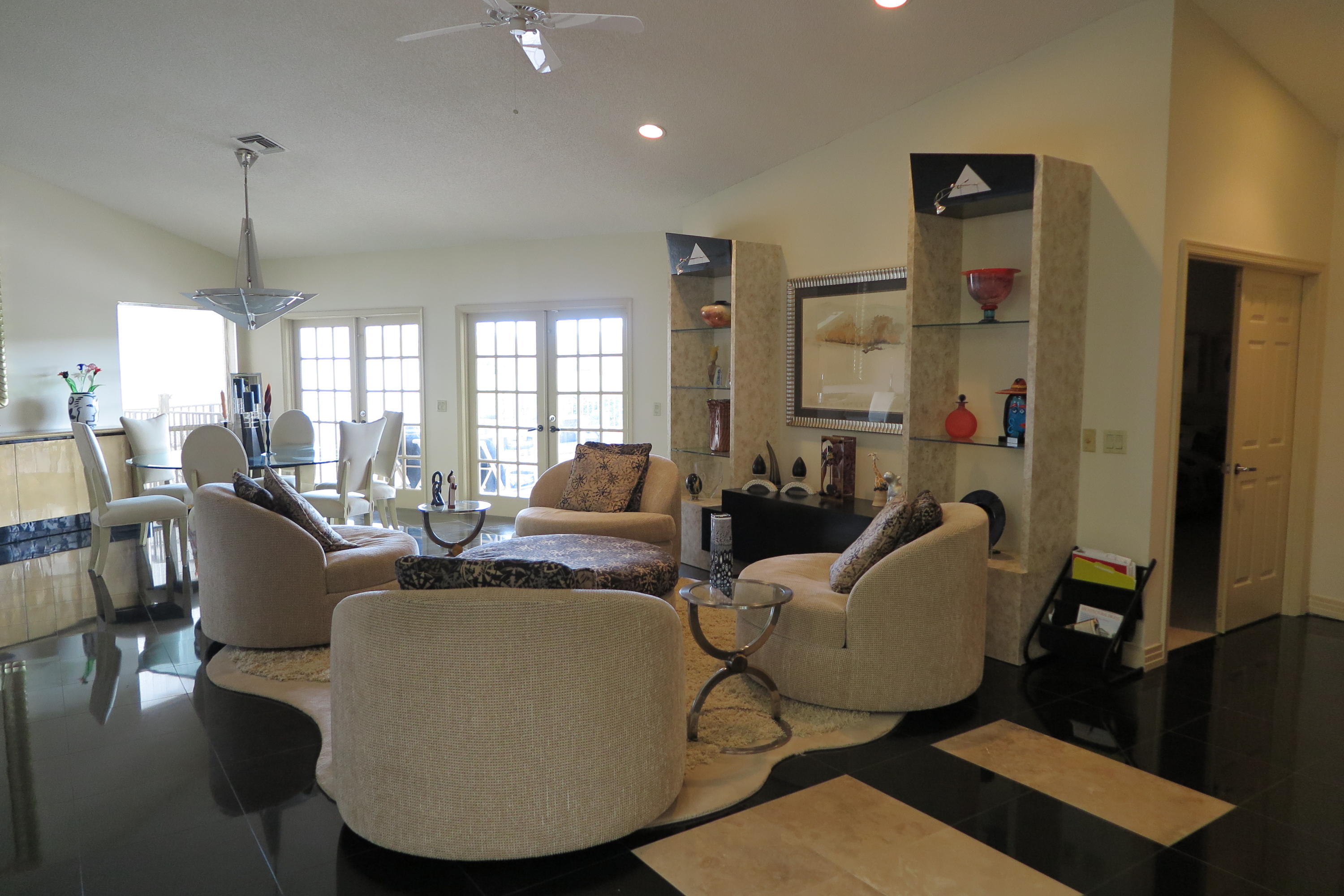 22528 Esplanada Circle Boca Raton, FL 33433 - Photo 5 of 33 Living Area