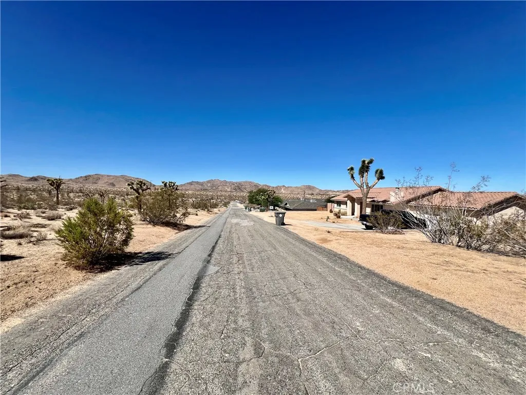 0 Torres Joshua Tree, CA 92252 - Photo 9 of 11 a view of a terrace view