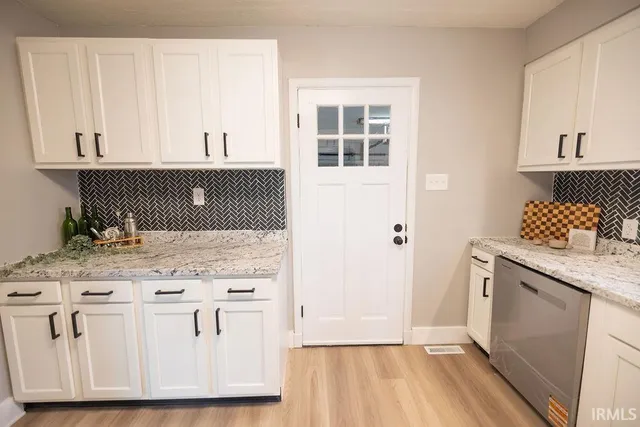 $204,900 | 1308 North Woodridge Avenue, Muncie, IN 47304