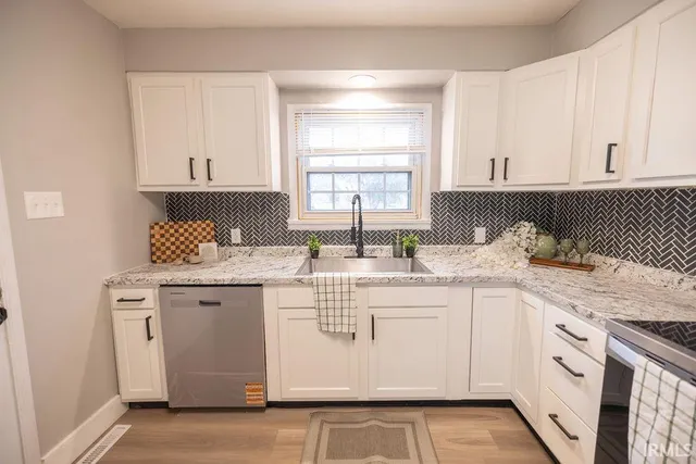 $204,900 | 1308 North Woodridge Avenue, Muncie, IN 47304