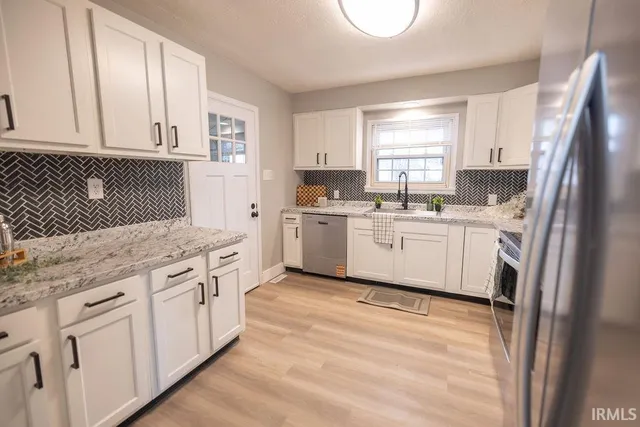 $204,900 | 1308 North Woodridge Avenue, Muncie, IN 47304