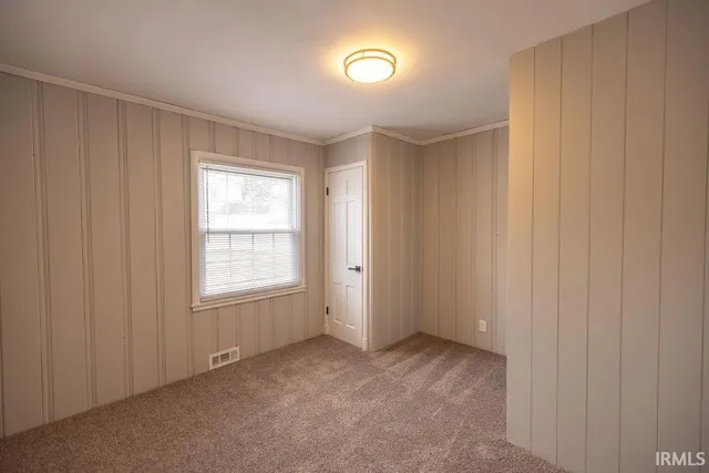 $204,900 | 1308 North Woodridge Avenue, Muncie, IN 47304