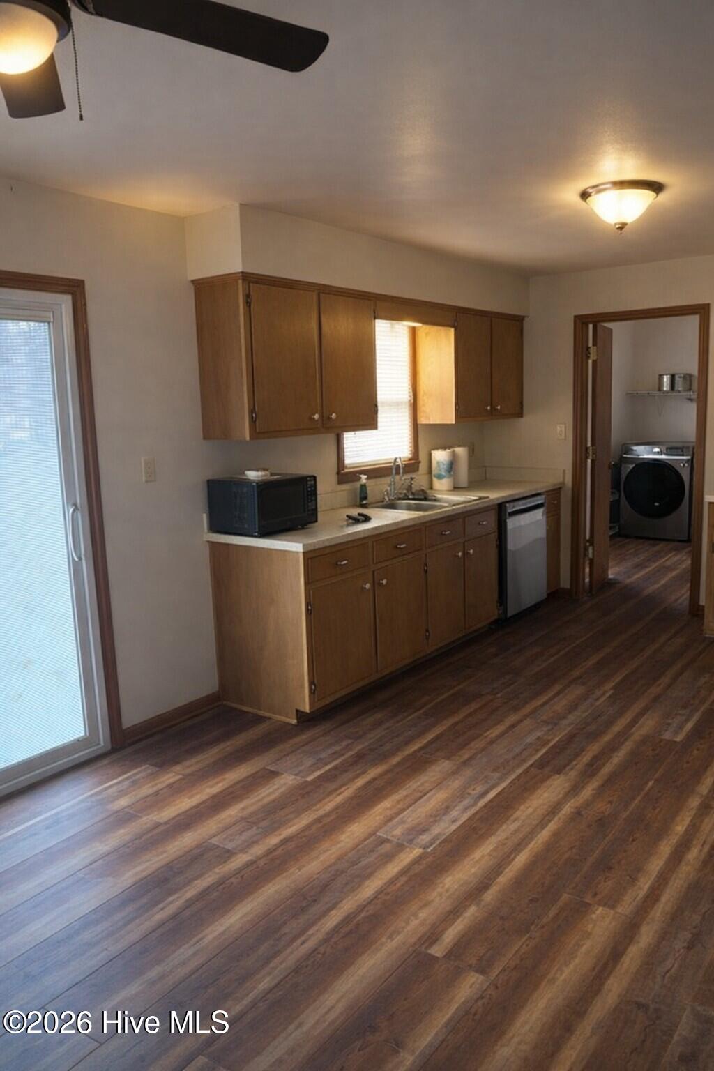 1011 Consolidated Road Elizabeth City, NC 27909 - Photo 3 of 13 Kitchen/Dining