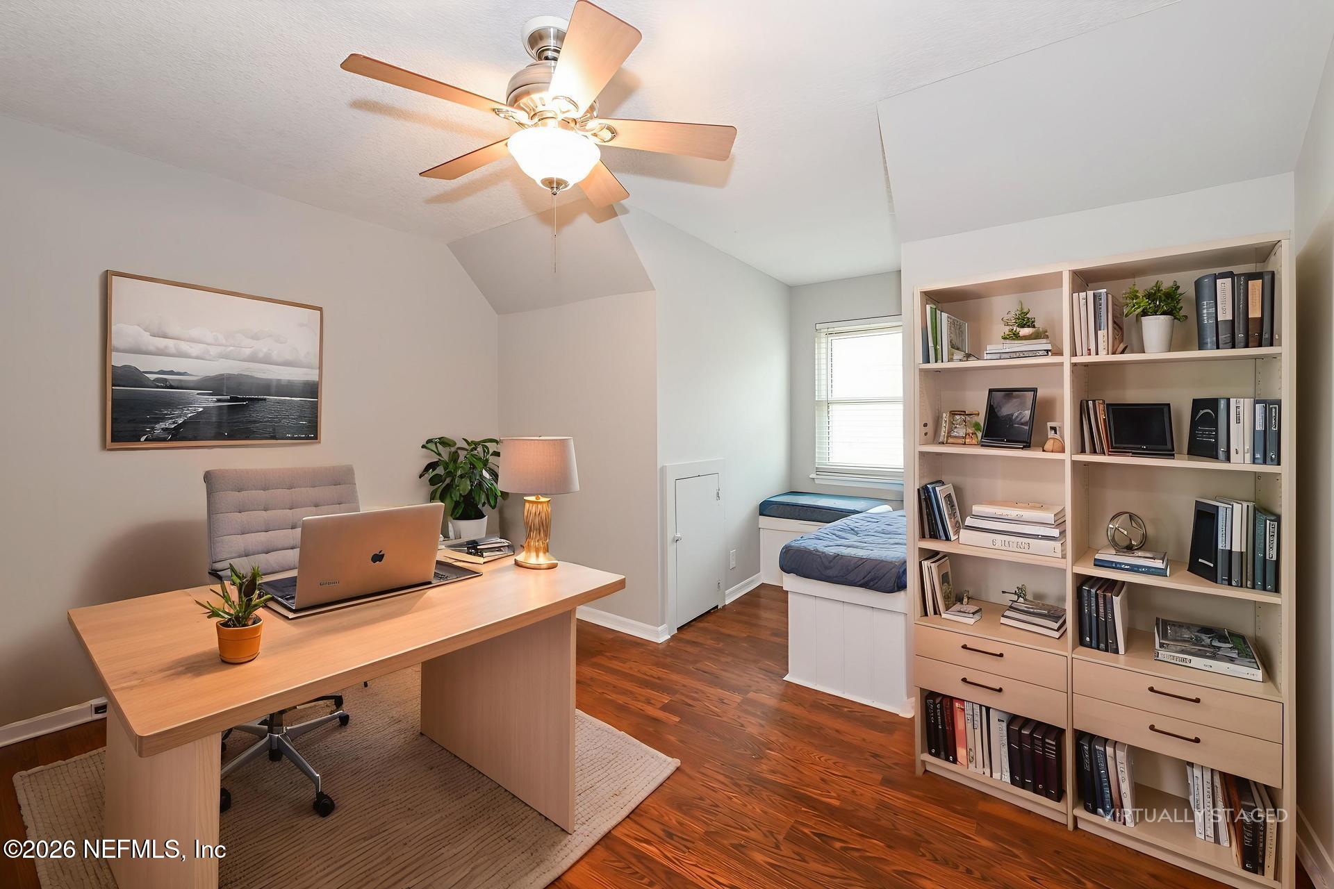 1077 Kings Road Neptune Beach, FL 32266 - Photo 17 of 19 a workspace with furniture
