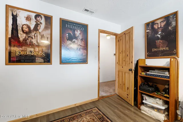 $950,000 | 966 North Kootenai Road, Sandpoint, ID 83864