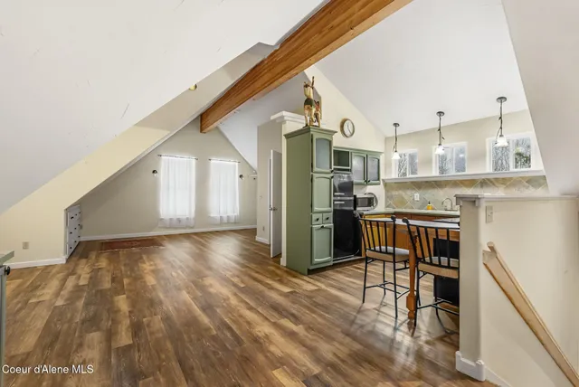 $950,000 | 966 North Kootenai Road, Sandpoint, ID 83864