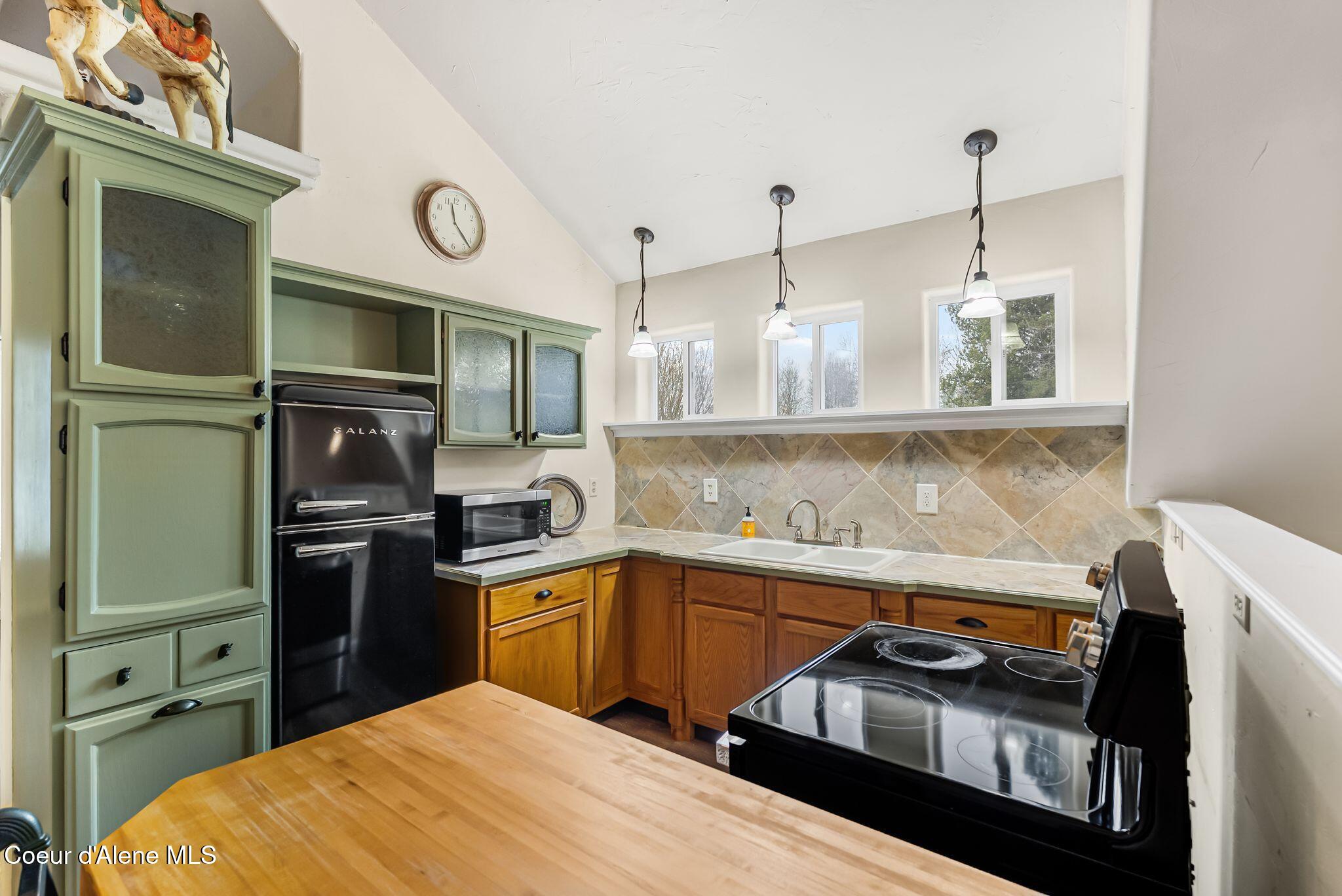 966 North Kootenai Road Sandpoint, ID 83864 - Photo 39 of 78 39_DSC06142