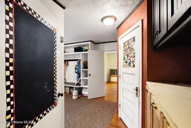 $950,000 | 966 North Kootenai Road, Sandpoint, ID 83864