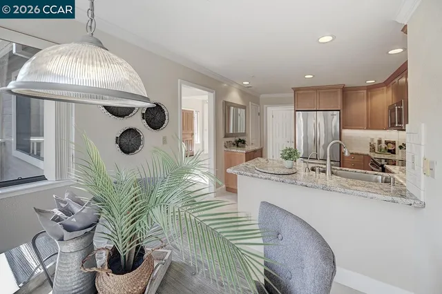 $1,088,000 | 5325 Terra Granada Drive, Unit 1B, Walnut Creek, CA 94595