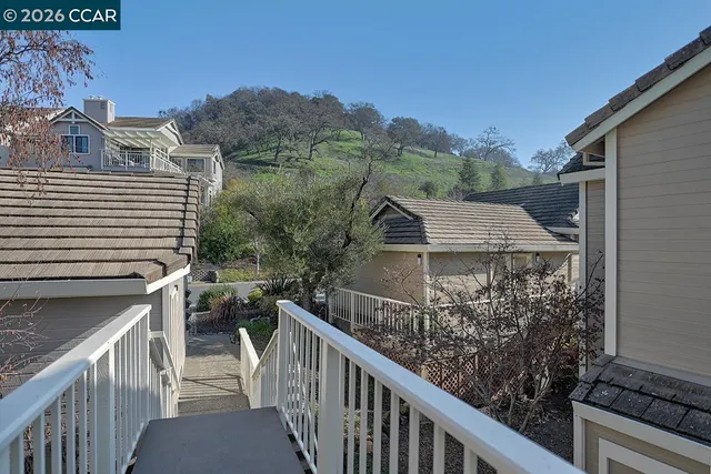 $1,088,000 | 5325 Terra Granada Drive, Unit 1B, Walnut Creek, CA 94595