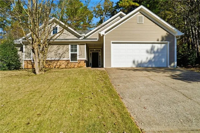 $375,000 | 504 East Lake Court, Woodstock, GA 30188