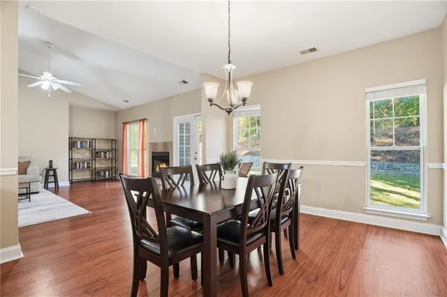 $375,000 | 504 East Lake Court, Woodstock, GA 30188