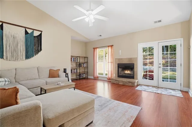 $375,000 | 504 East Lake Court, Woodstock, GA 30188