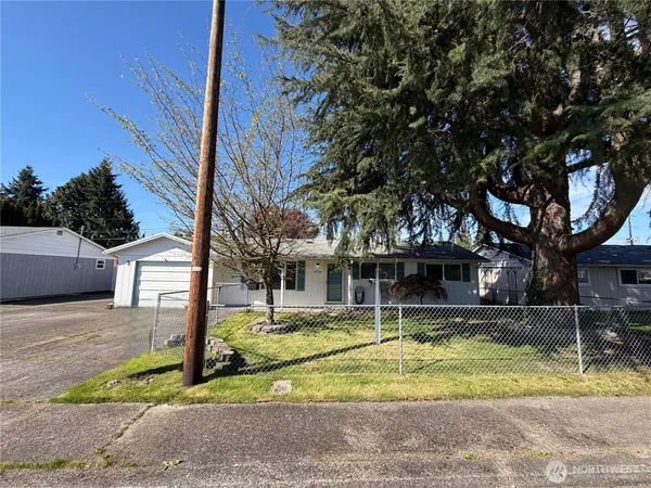 $350,000 | 359 Douglas Street, Longview, WA 98632