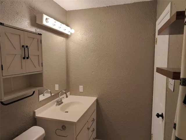 $2,350 | 2700 Winding Creek Drive, Carrollton, TX 75007